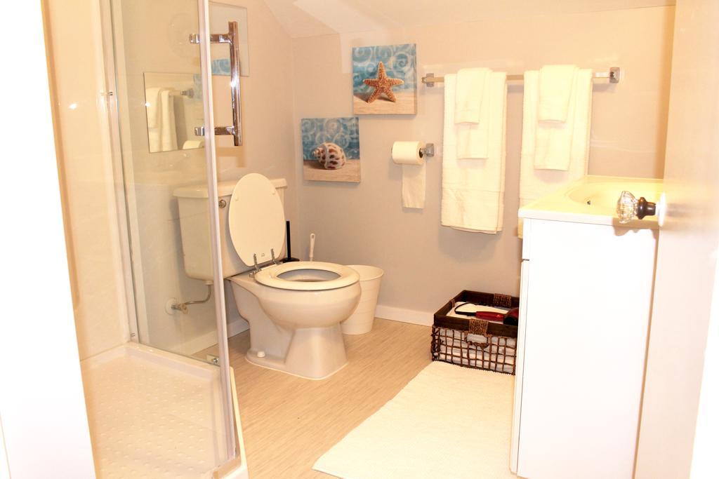 Artistic Apartment Near Downtown Victoria Exteriér fotografie